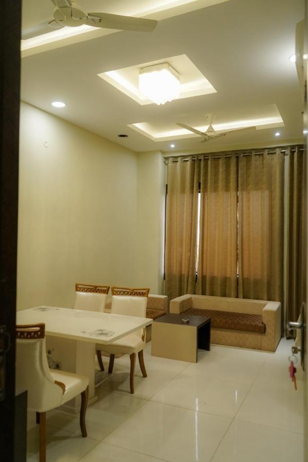 Hotel Meenakshi Hoshangabad Extérieur photo